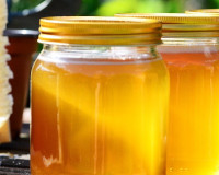 
		Productes i derivats de la producció apícola
	