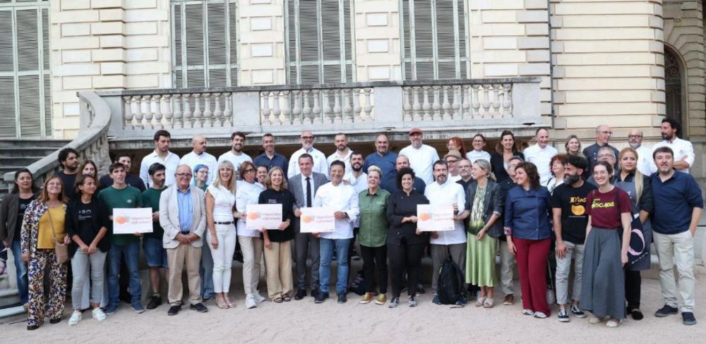 Fotografia de grup a la presentació de la campanya 