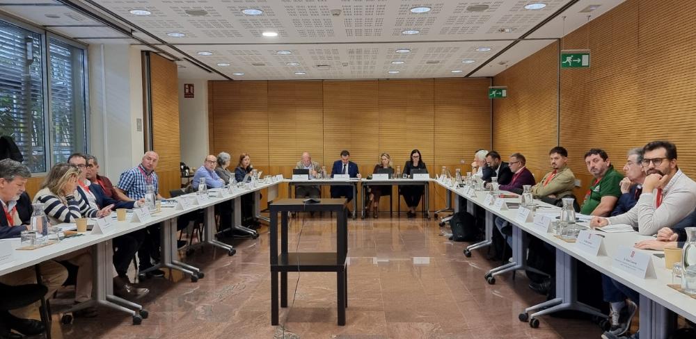 El Consell Català de la Innovació Agroalimentària vetlla per la implementació, l’impuls i la coordinació d’actuacions relacionades amb l’R+D+I agroalimentària, forestal i del medi rural.